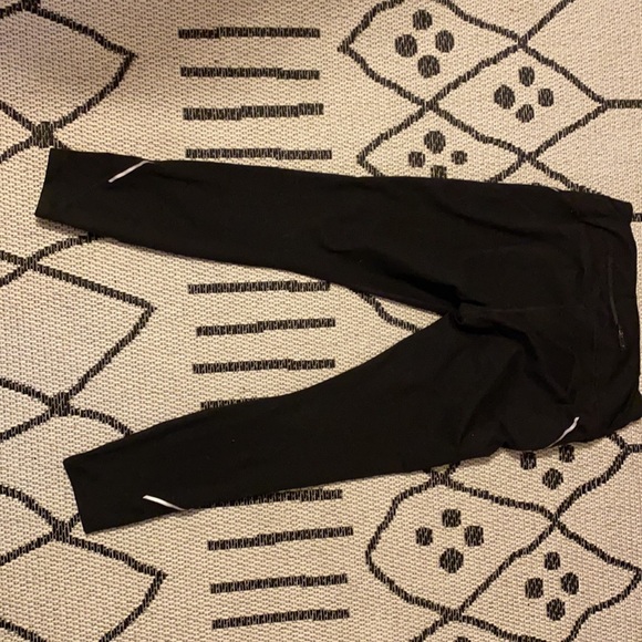 black athletes leggings very good condition - Picture 2 of 4